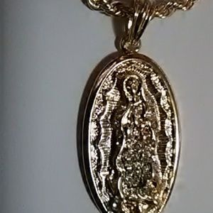 Saint marry pendant and chain